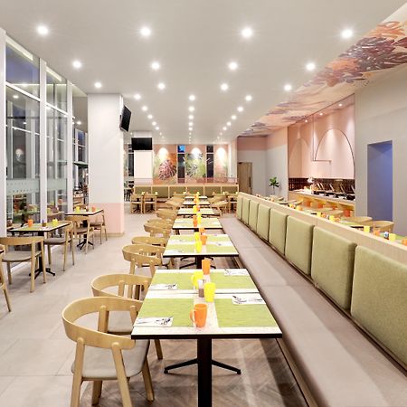Ibis Styles Bogor Pajajaran Hotell Exteriör bild